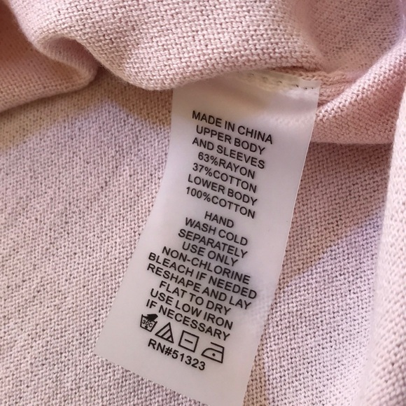 NWT! VINCE CAMUTO size XS taffy pink short sleeve crew top - Picture 9 of 9